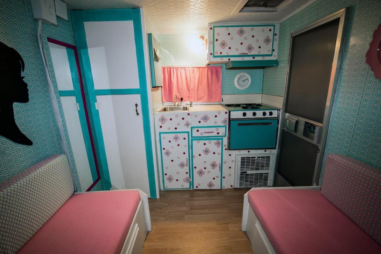 Lone Star Glamp Inn Warrenton المظهر الخارجي الصورة