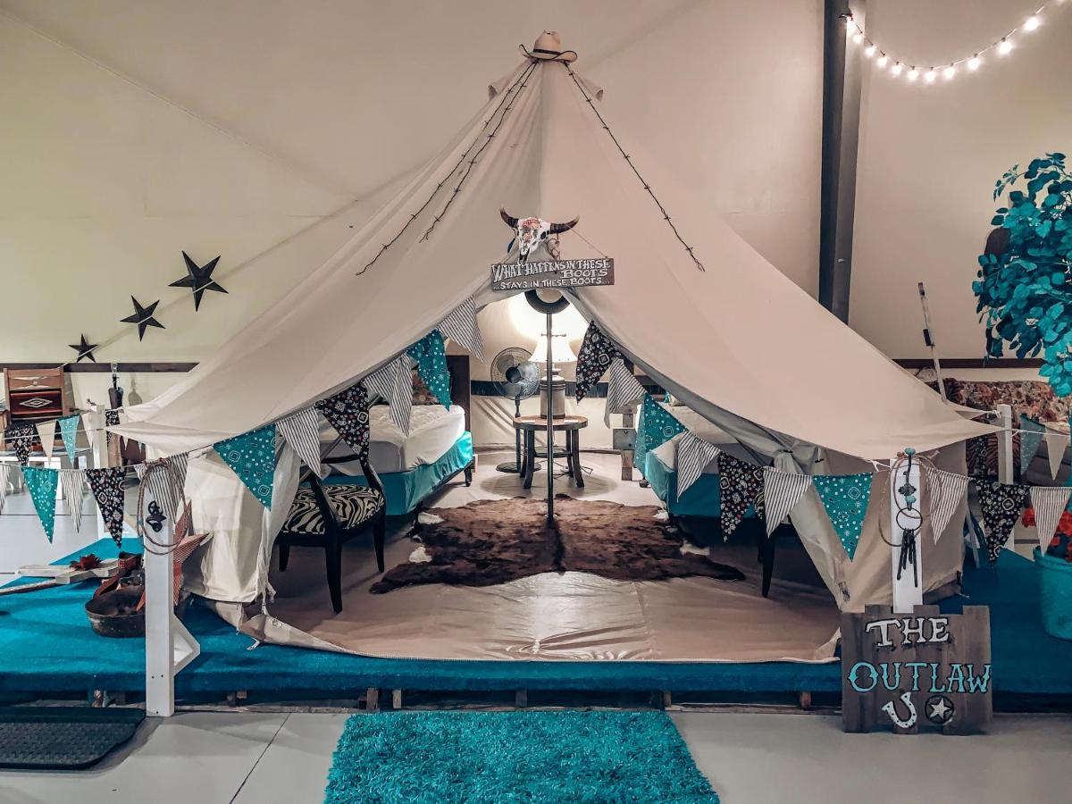 Lone Star Glamp Inn Warrenton المظهر الخارجي الصورة