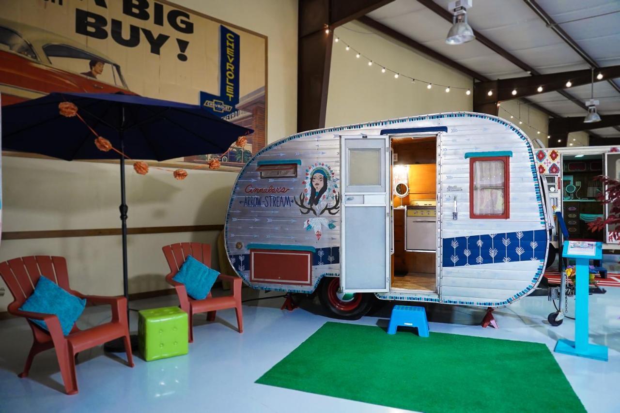Lone Star Glamp Inn Warrenton المظهر الخارجي الصورة