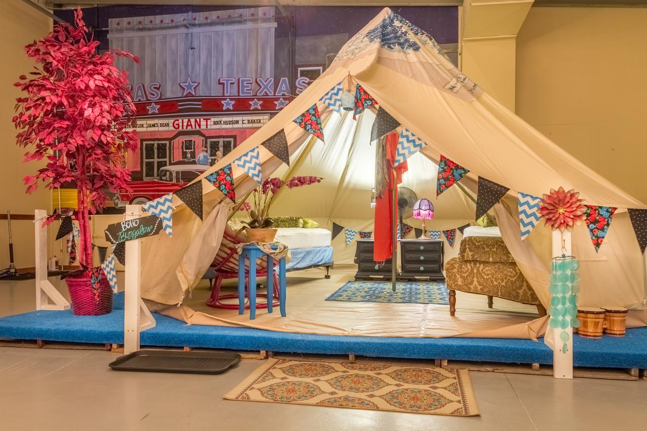 Lone Star Glamp Inn Warrenton المظهر الخارجي الصورة