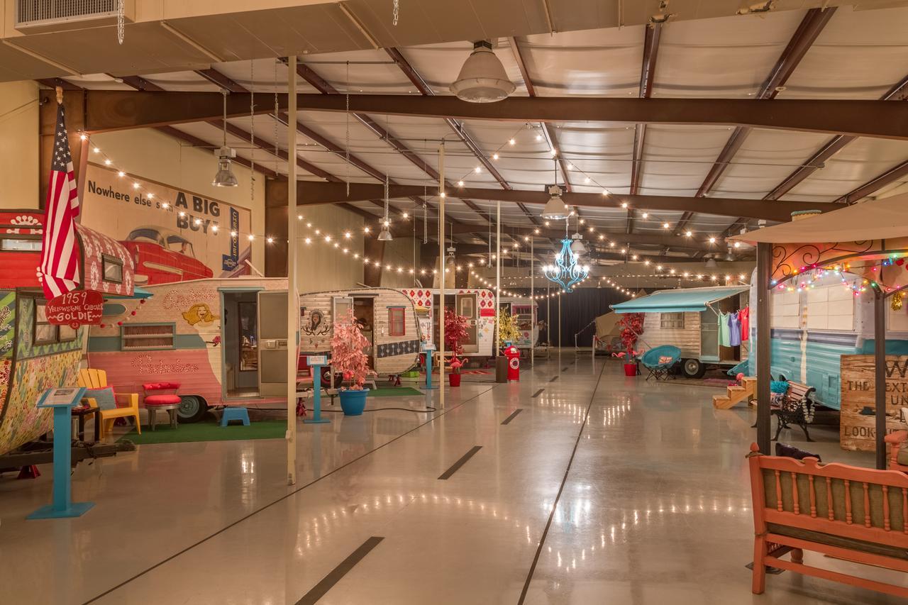 Lone Star Glamp Inn Warrenton المظهر الخارجي الصورة